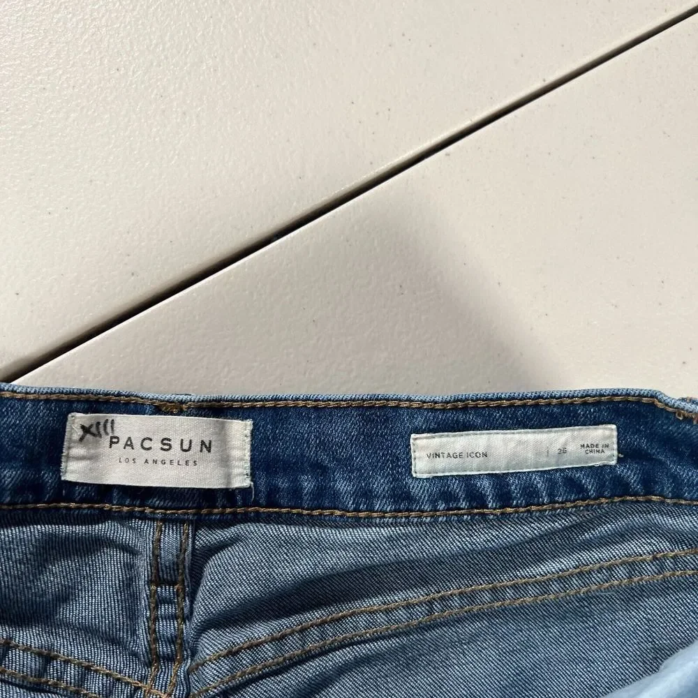 PacSun Vintage Icon Mom Jeans 25‎ Raw Hem Tapered Leg Medium Wash Streetwear - Picture 7 of 8